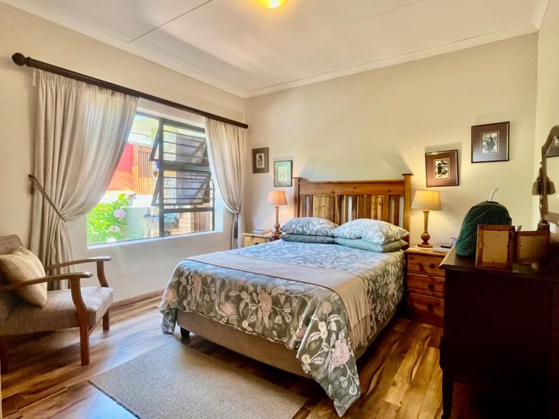 4 Bedroom Property for Sale in Fraaiuitsig Western Cape